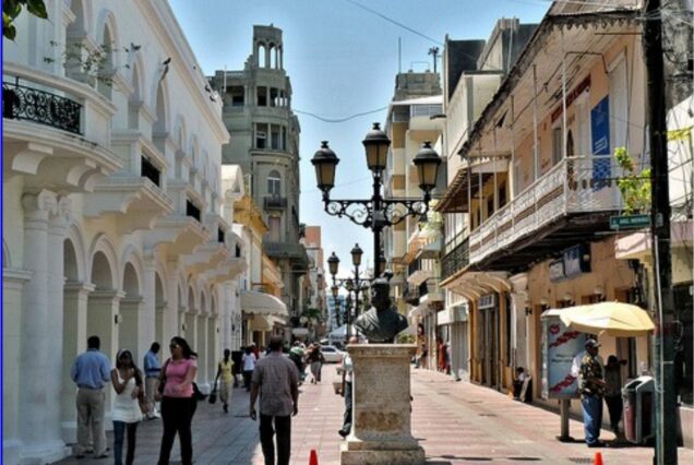Explore Santo Domingo: A Journey Through History and Culture!